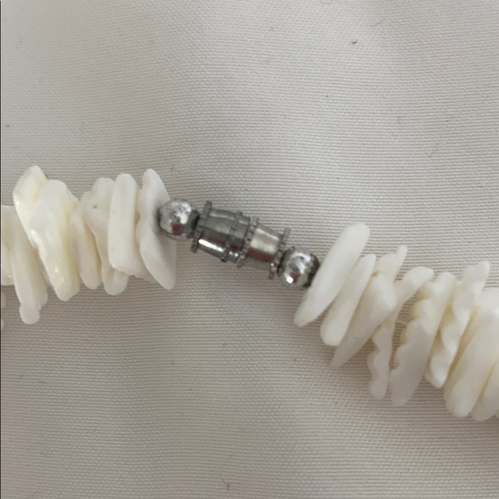 SHELL NECKLACE!!! - Picture 3 of 3